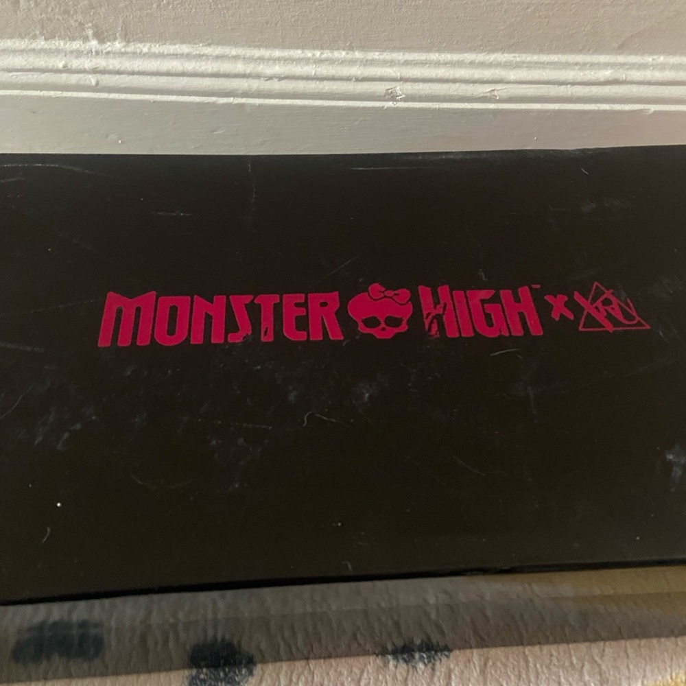 YRU Draculara Vamp Boots Sz 7